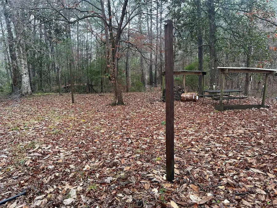 390 Bear Track Trl, Livingston, TX 77351 - #2