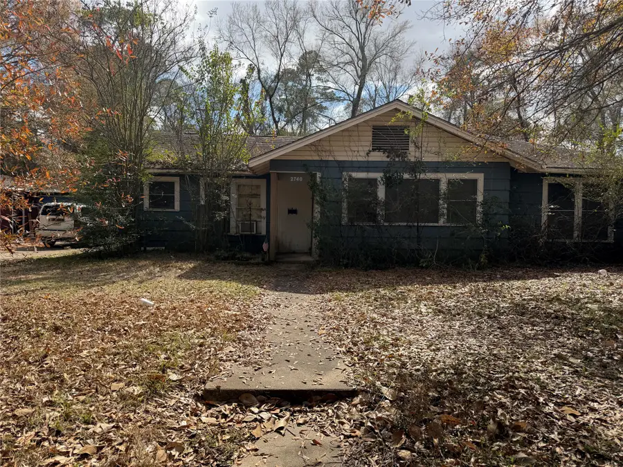 2740 Lakeview Circle, Beaumont, TX 77703 - #2