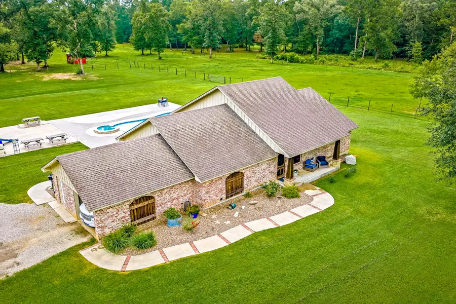 1109 Soda Loop E, Livingston, TX 77351 - #3