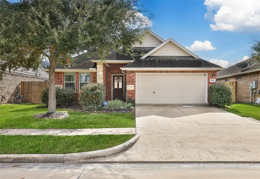 1279 Pinto Pass, Alvin, TX 77511 - Image #2