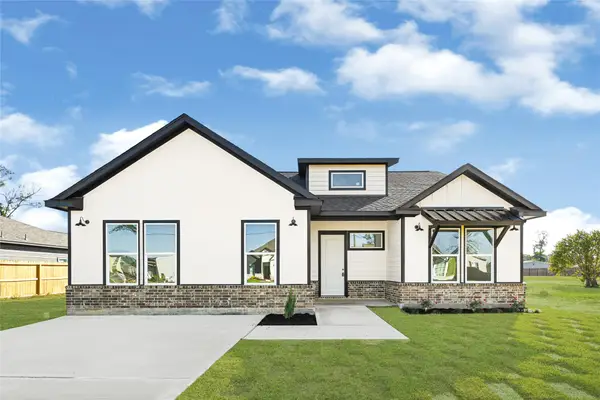 1128 Peter Pine Street, Huffman, TX 77336