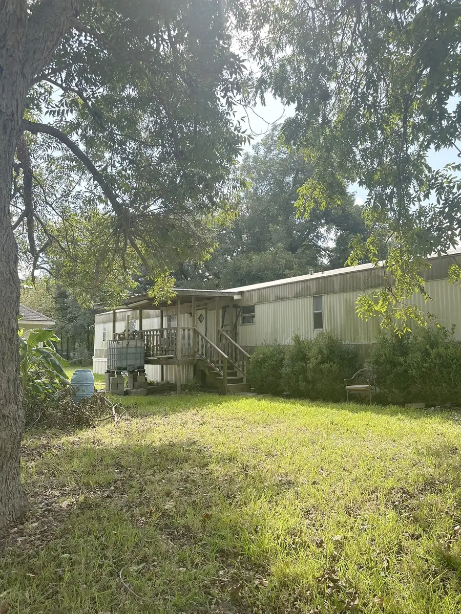 414 Shaw Street, Alvin, TX 77511 - #2