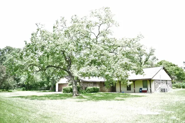 1918 County Road 676, Dayton, TX 77535