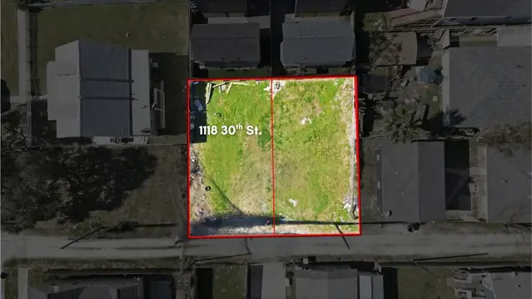 1118 30th St, Galveston, TX 77550