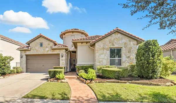 10 Silent Way Drive, Sugar Land, TX 77498