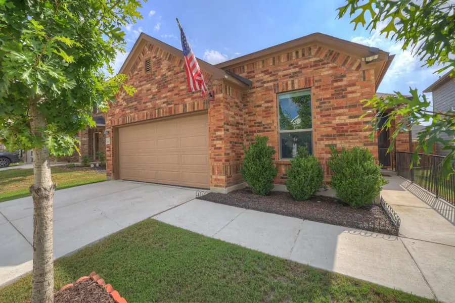 4555 Legend Trail, New Braunfels, TX 78130 - Image #2