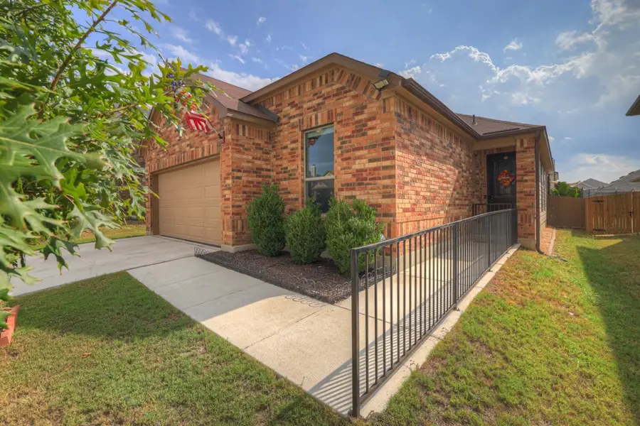 4555 Legend Trail, New Braunfels, TX 78130 - Image #3