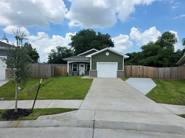 219 Dipping Stream Street, Houston, TX 77076