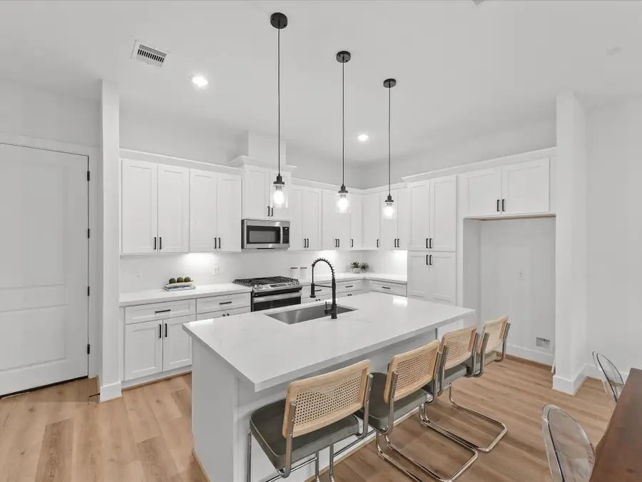1019 - 1021 Upside Wheatley Lane, Houston, TX 77091 - #2