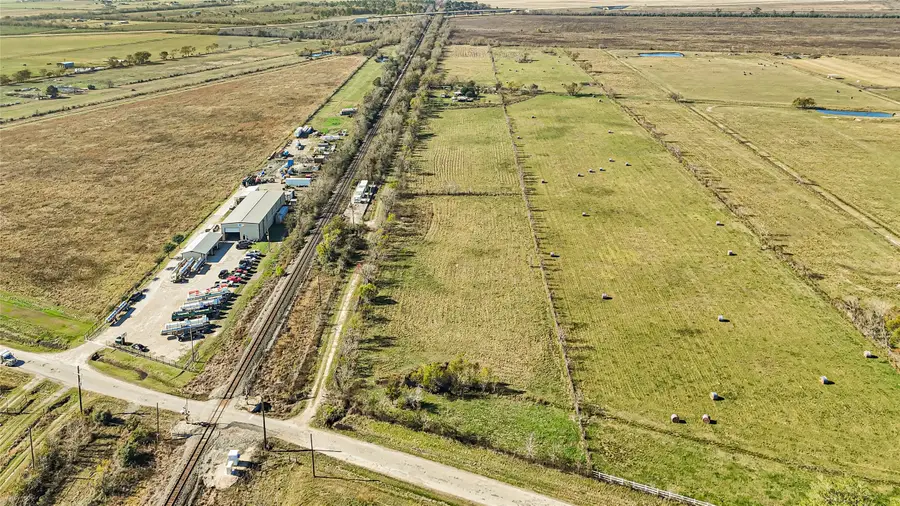 1207 County Road 615, Dayton, TX 77535 - Image #2