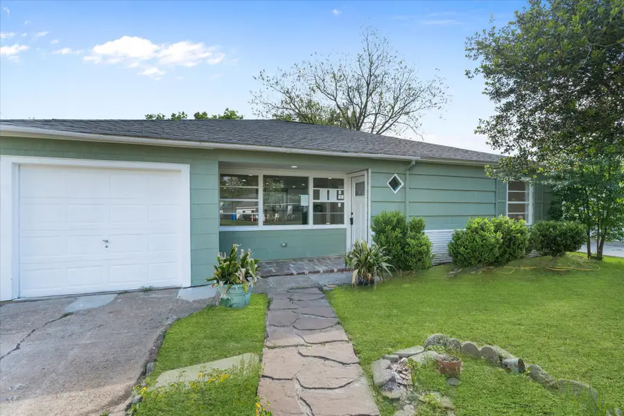 2007 Vince Street, Pasadena, TX 77502 - #2