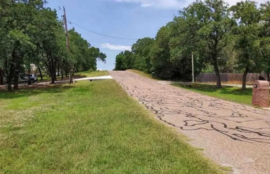 517 Shady Oaks Trail, Burleson, TX 76028 - #2