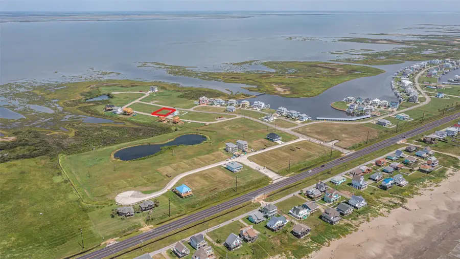 3927 Curlew Drive, Galveston, TX 77554 - Image #2