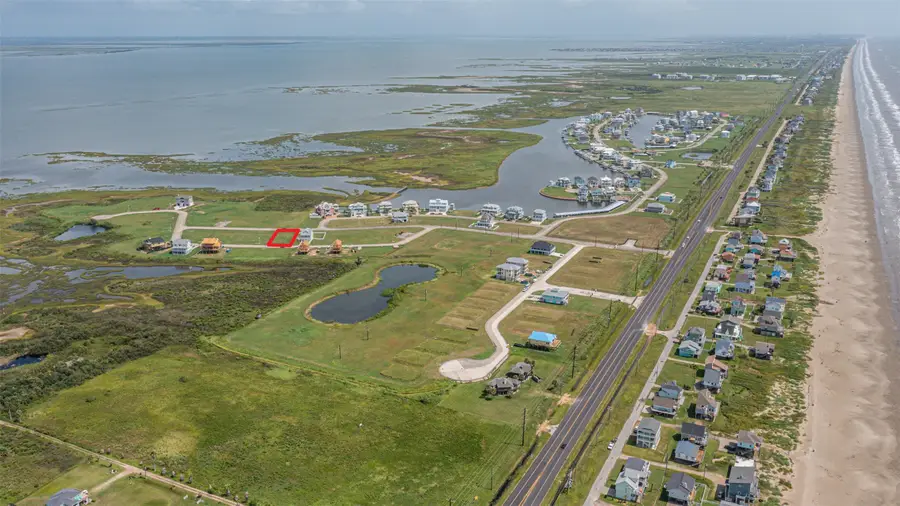 3927 Curlew Drive, Galveston, TX 77554 - Image #3
