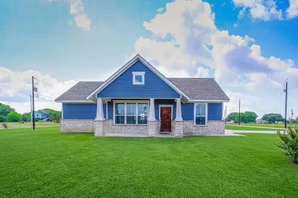 497 Arrowhead Drive, Palacios, TX 77465