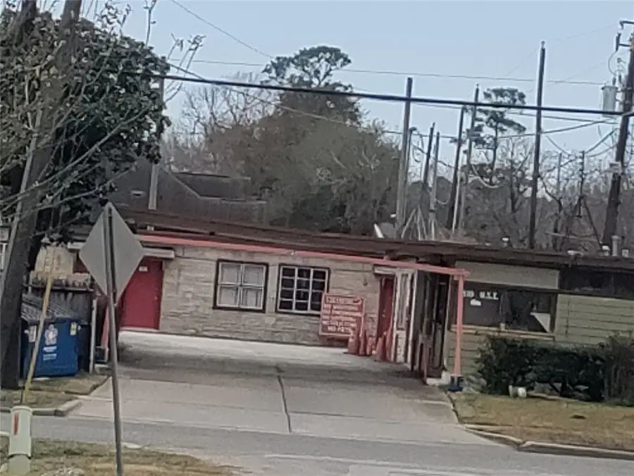 5810 Old Spanish Trail, Houston, TX 77023 - #2