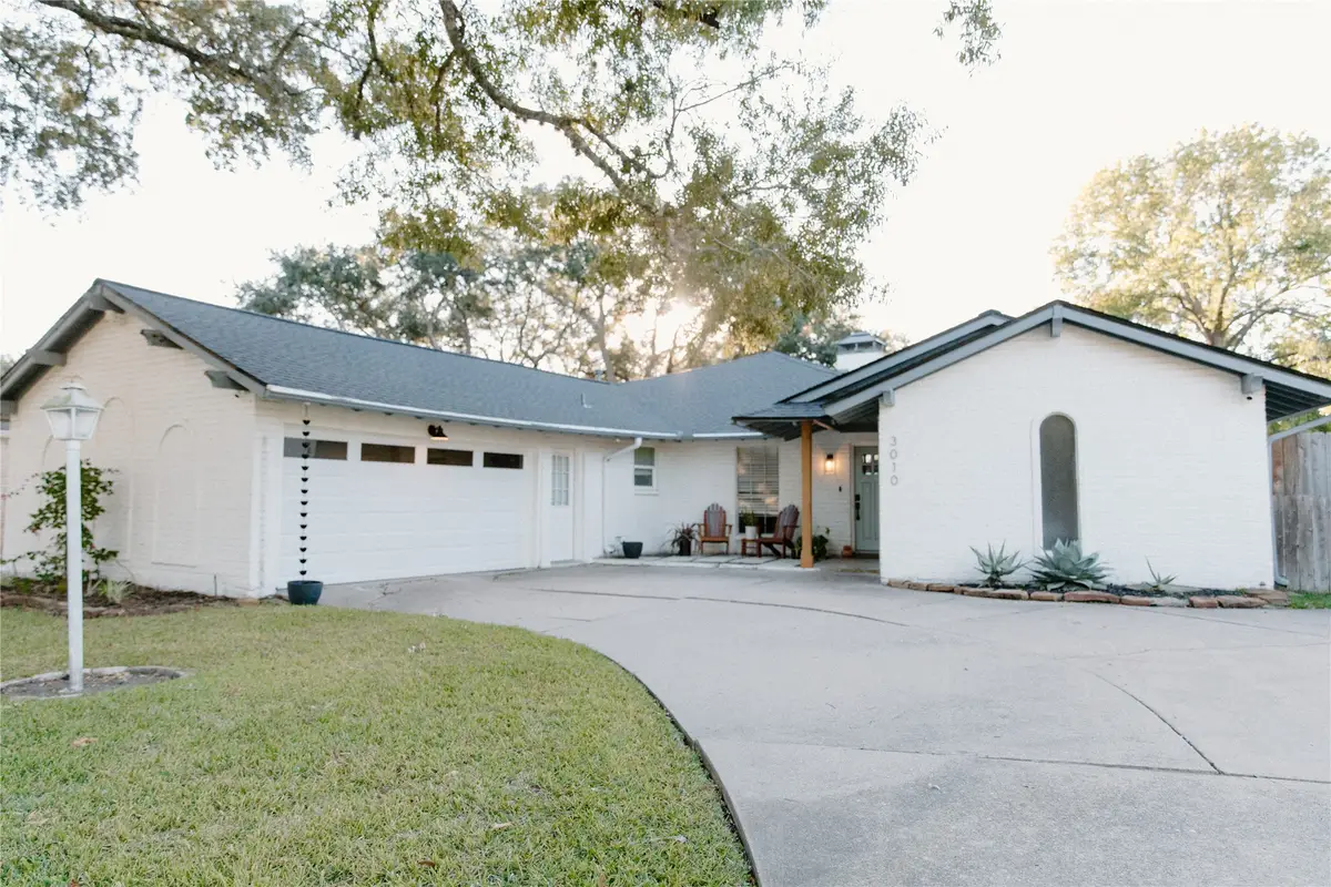3010 Broadmoor Drive, Sugar Land, TX 77478 - Image #1