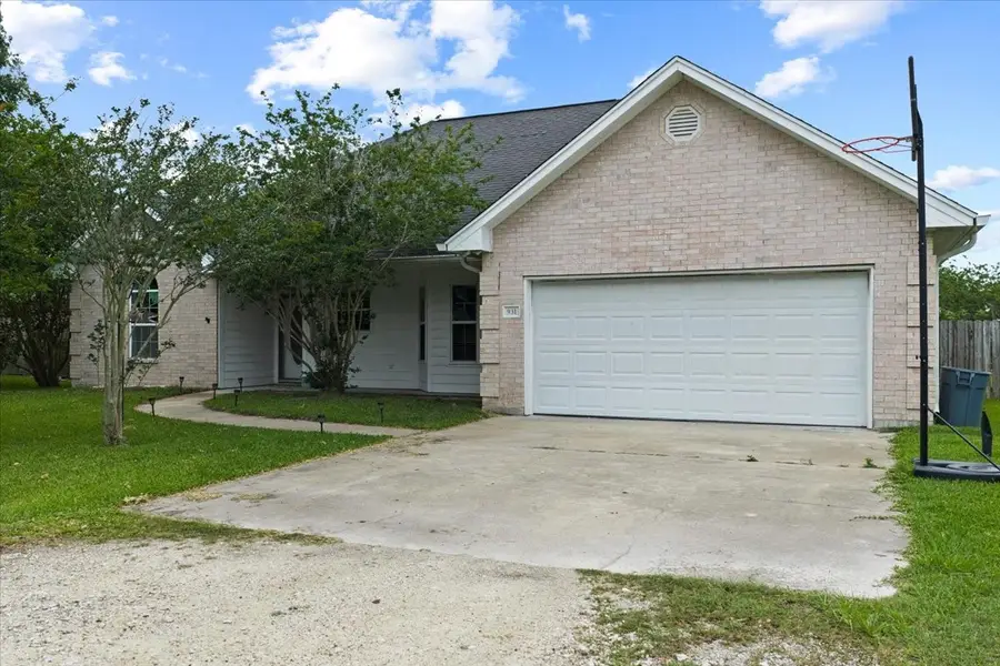 931 Broadway, Winnie, TX 77665 - #2