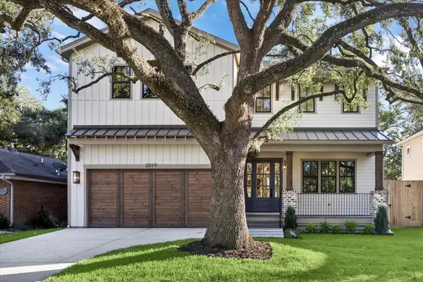 2019 Saxon Drive, Houston, TX 77018