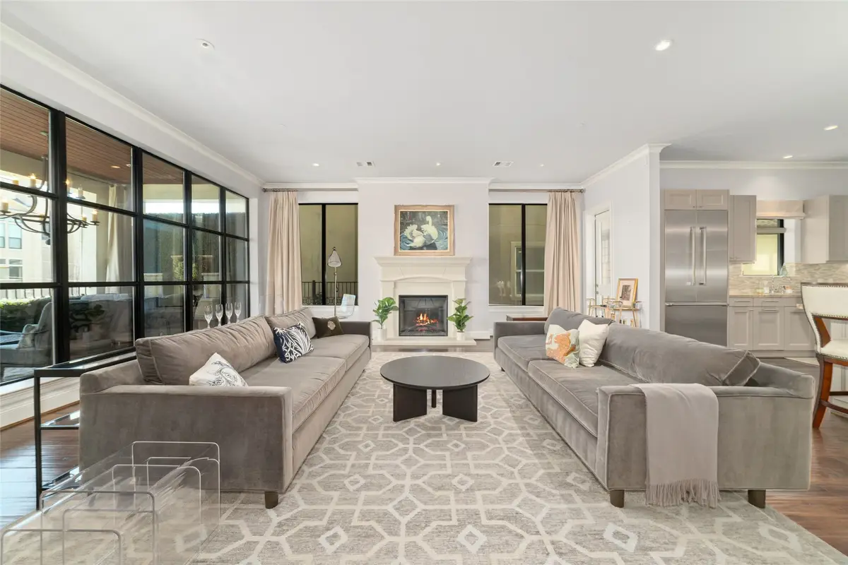 2221 Welch Street #201, Houston, TX 77019 - Image #1