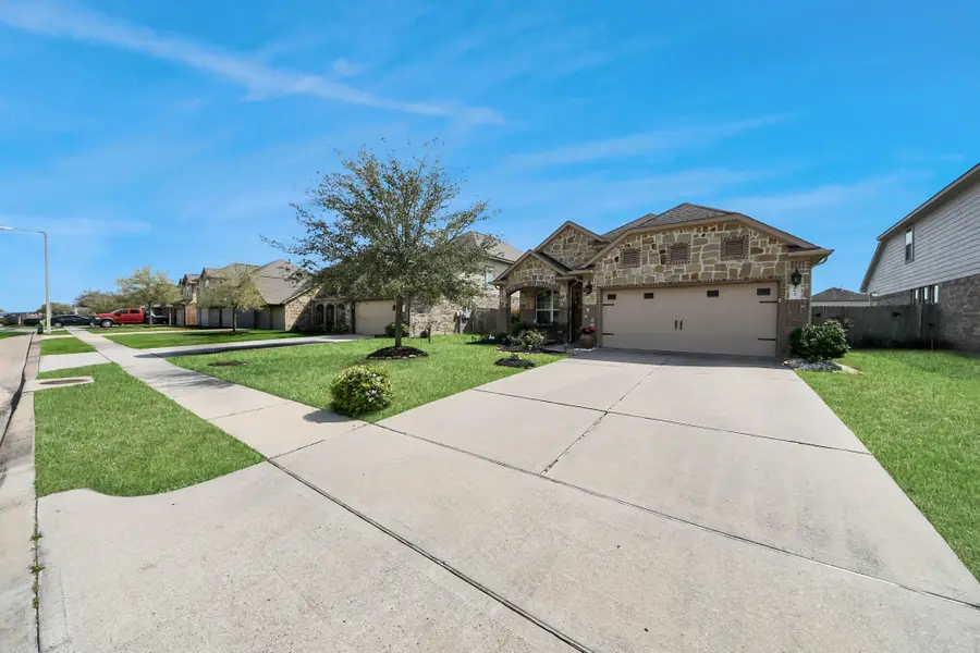 9617 Yellow Rose Drive, Texas City, TX 77591 - #2