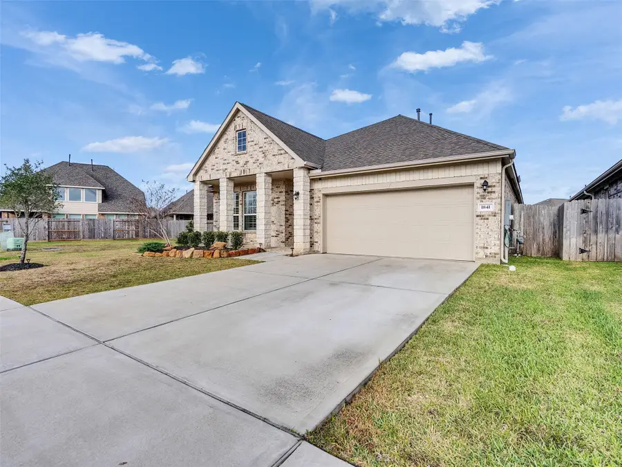 1841 Alyssa Way, Alvin, TX 77511 - Image #3