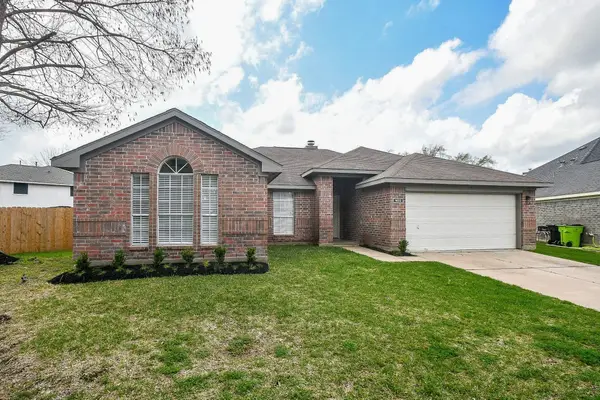 1422 Township Court, Rosenberg, TX 77471