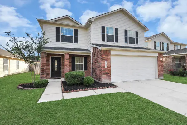 22002 Willow Shade Lane, Tomball, TX 77375