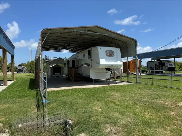 153 N Mae Circle, Crystal Beach, TX 77650