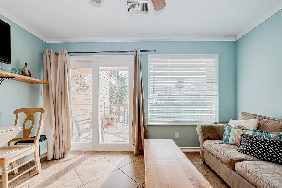 9520 Seawall Blvd #135, Galveston, TX 77554 - #3