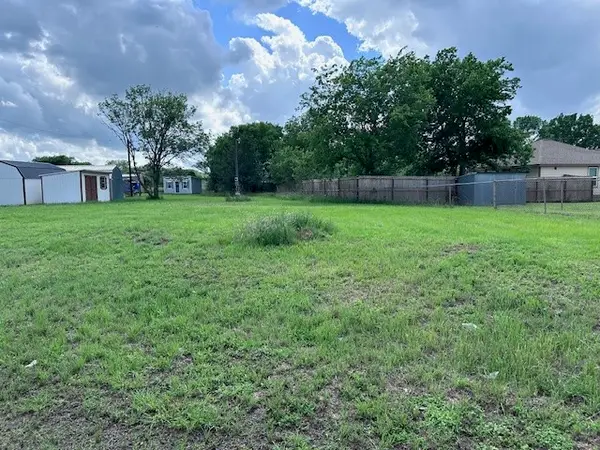 1100 S State Highway 36 S, Caldwell, TX 77836