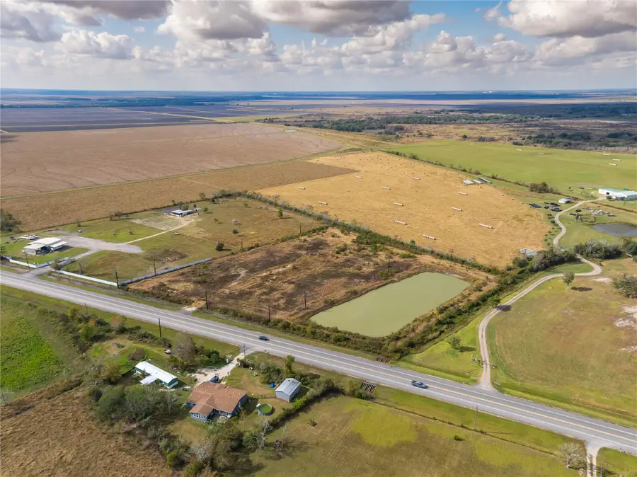 10212 Highway 35, Liverpool, TX 77577 - #2