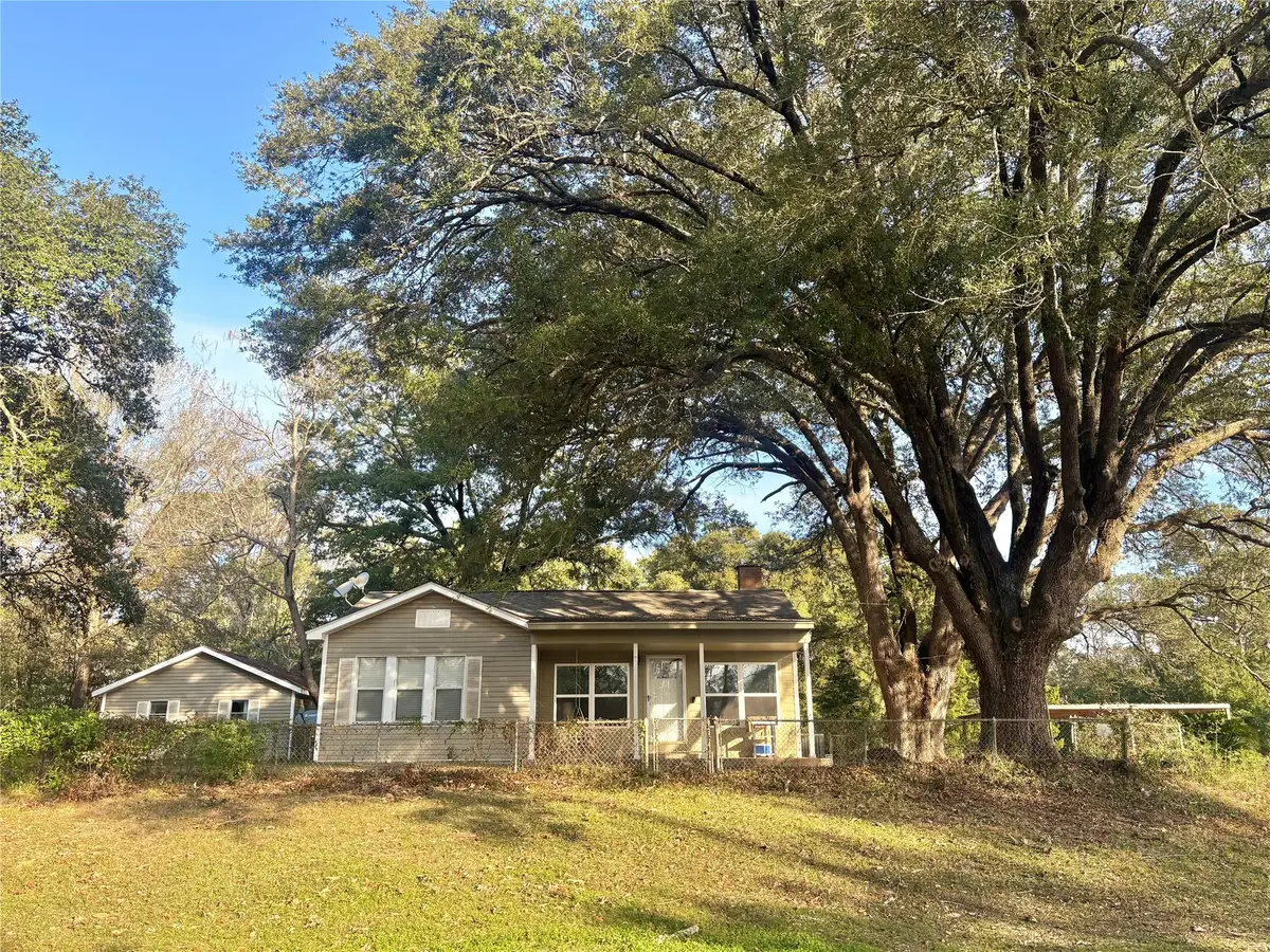 408 W Elder Street, Colmesneil, TX 75938 - #1