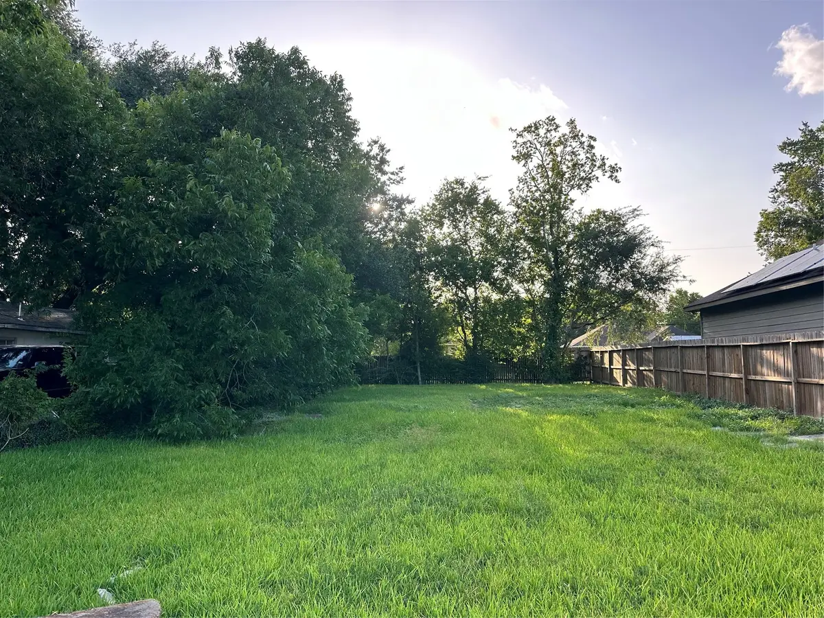 7822 Mclean Street, Houston, TX 77051 - #1