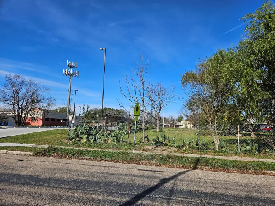 0 Dahlia Avenue, Houston, TX 77012 - #3