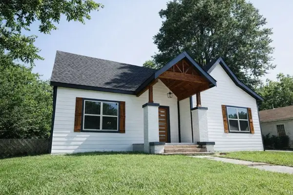 617 E 9th Street, Bonham, TX 75418