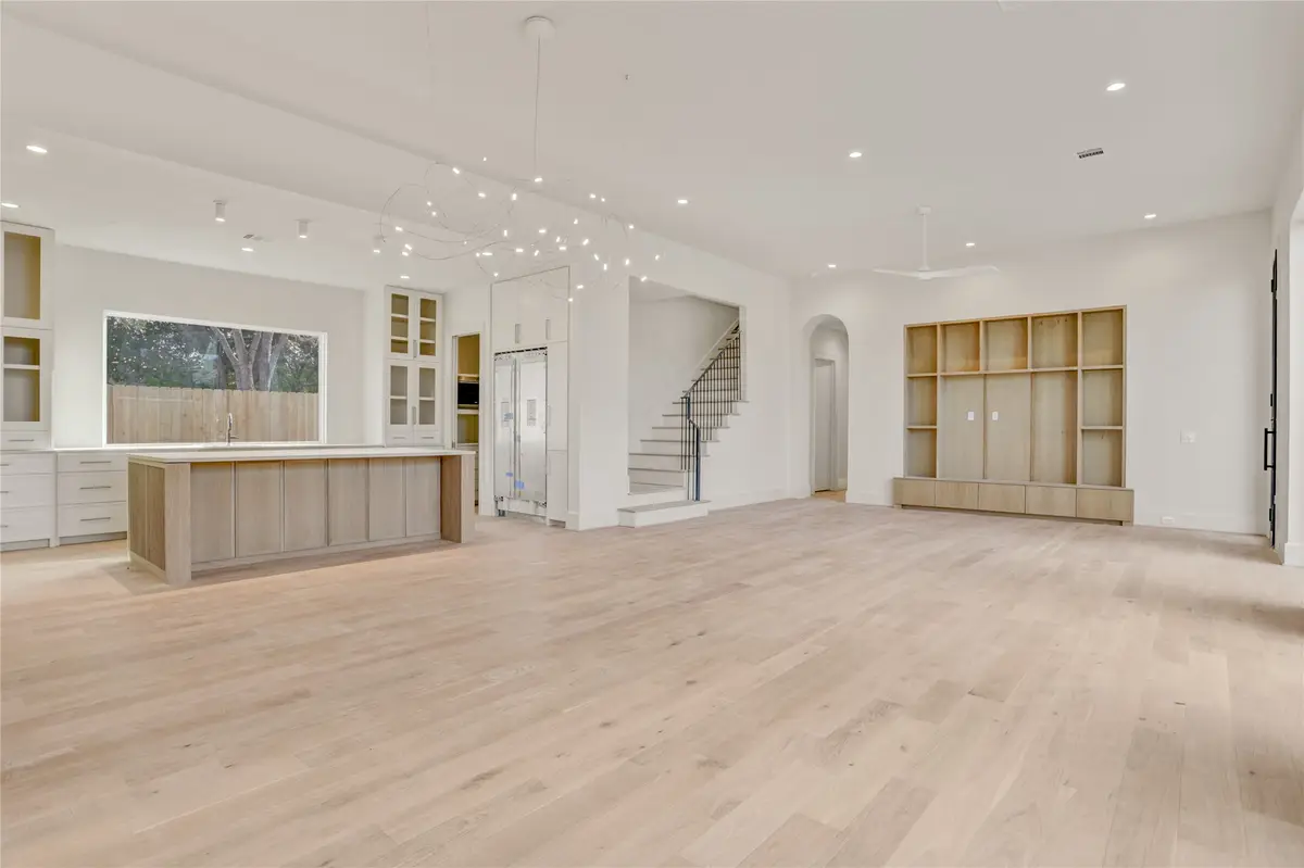 1619 Woodvine Drive, Houston, TX 77055 - Image #1