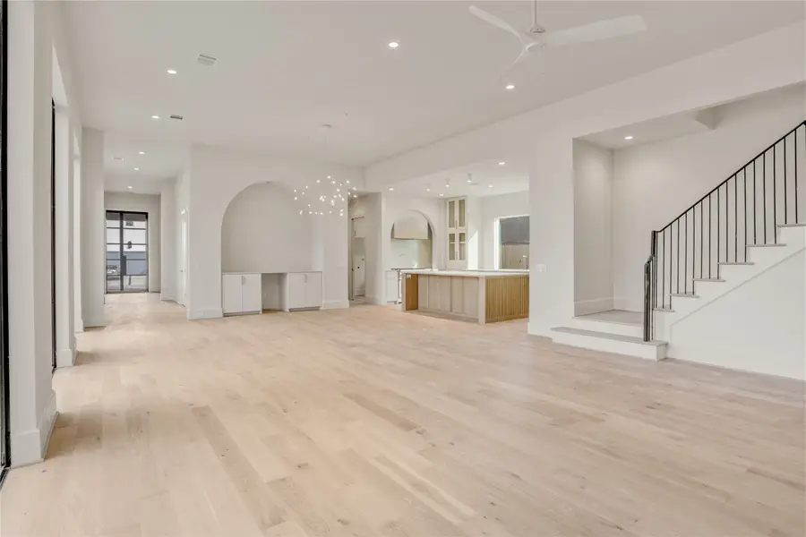 1619 Woodvine Drive, Houston, TX 77055 - Image #2