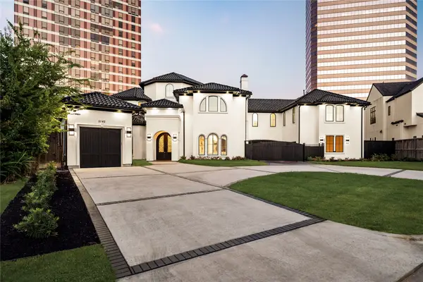 5142 Huckleberry Circle, Houston, TX 77056