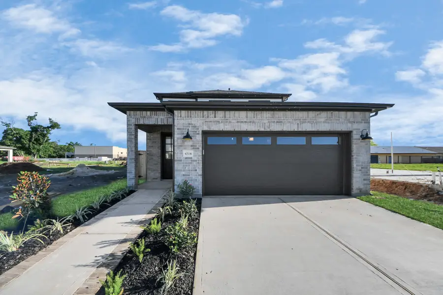 4318 Avron Drive, Stafford, TX 77477 - Image #2