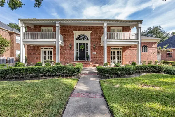 2018 Island Oak Street, Houston, TX 77062
