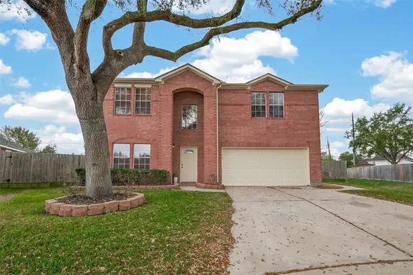9904 Fair Brook Way, Pearland, TX 77584