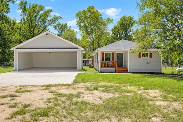 301 Pineland Drive, Trinity, TX 75862
