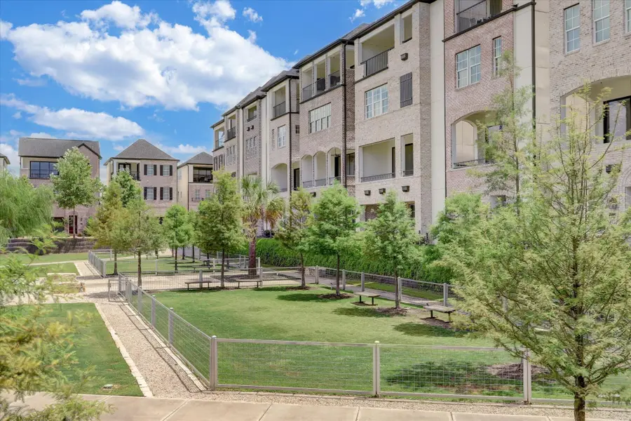 2724 Maxroy Street, Houston, TX 77007 - Image #2