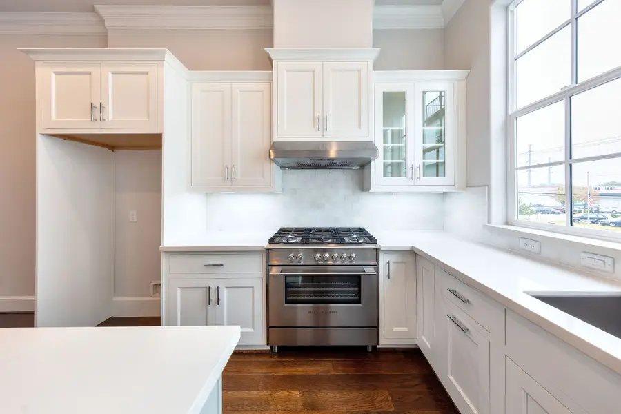 2724 Maxroy Street, Houston, TX 77007 - Image #3