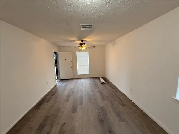 8120 Beech Cove Lane, Houston, TX 77072