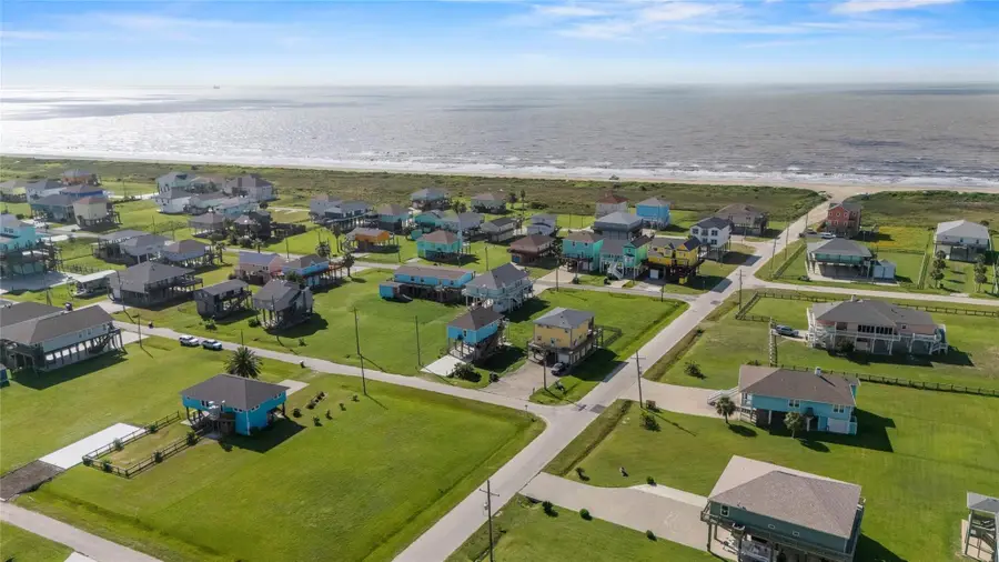 110 S Verdia Drive, Crystal Beach, TX 77650 - #2