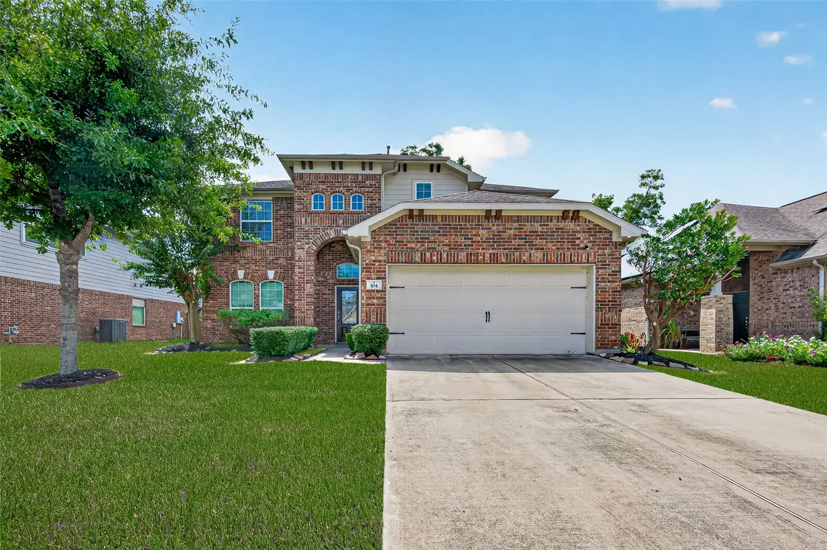 104 Long Meadow Court, Clute, TX 77531 - #1