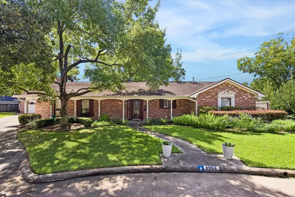 4902 Clift Haven Drive, Houston, TX 77018