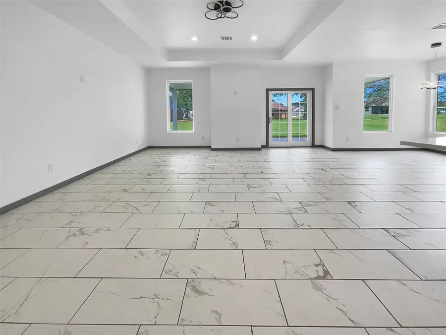 145 Birdie Drive, Hempstead, TX 77445 - Image #3